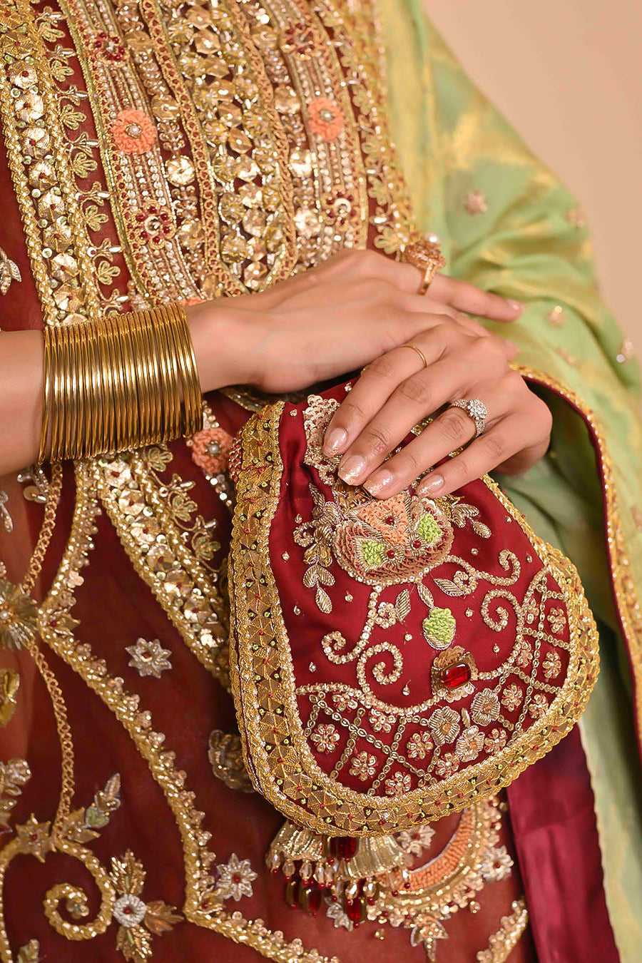 Qurbat Pouch